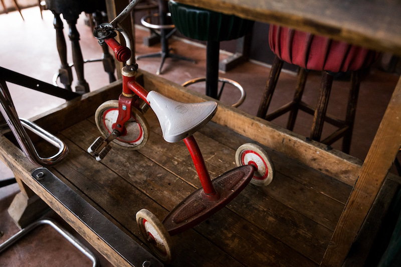 How to Use Olive Oil as a Polish for Your Wooden Furniture