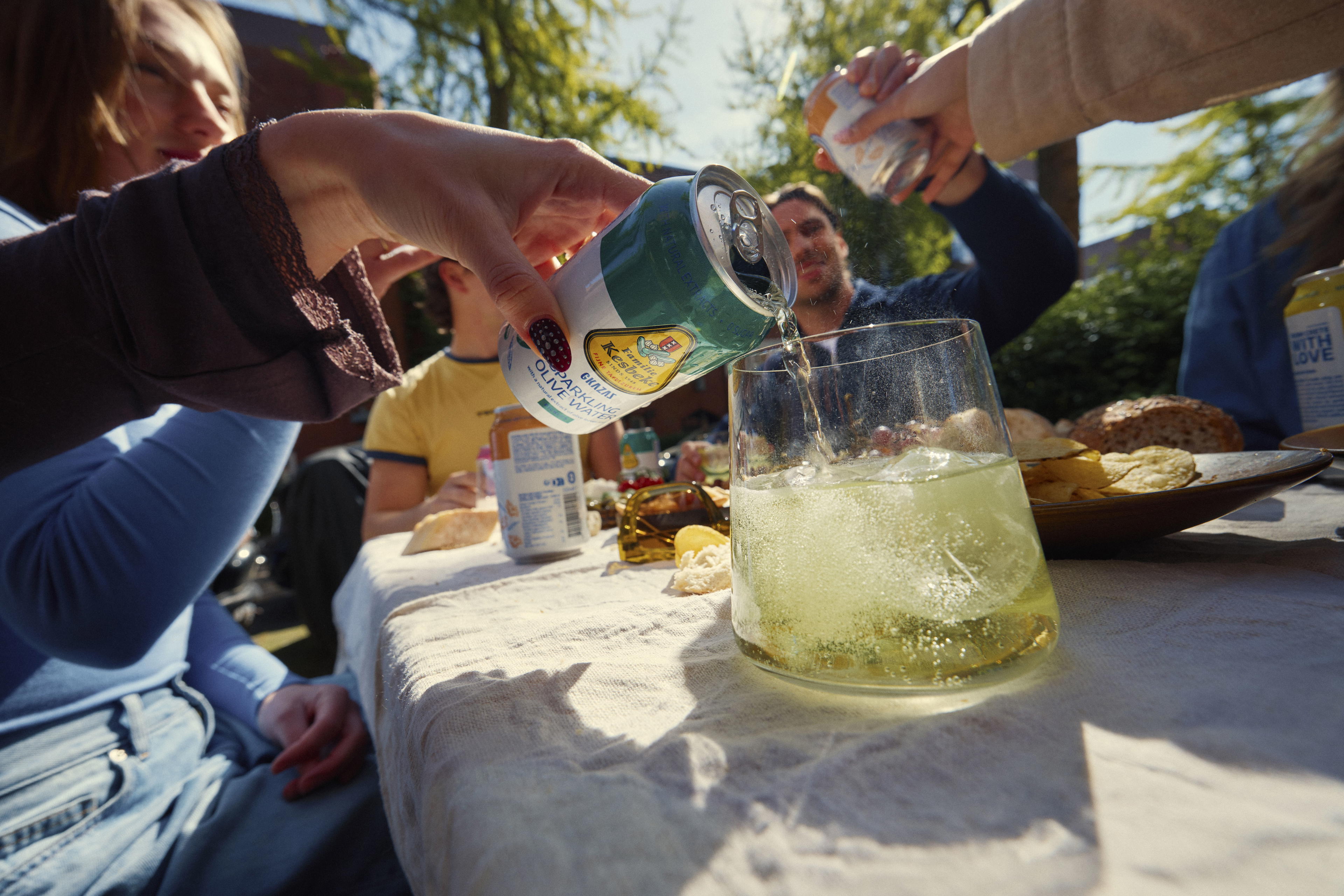 De ultieme gids: smaakcombinaties met onze Gkazas Sparkling Olive Water